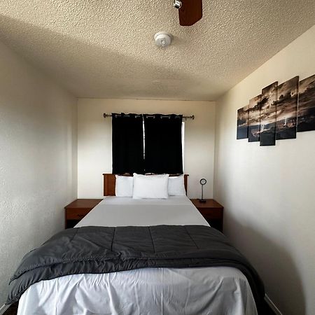 071A Private Studio Near South Rim Sleeps 6- No Kitchen Вал Екстериор снимка