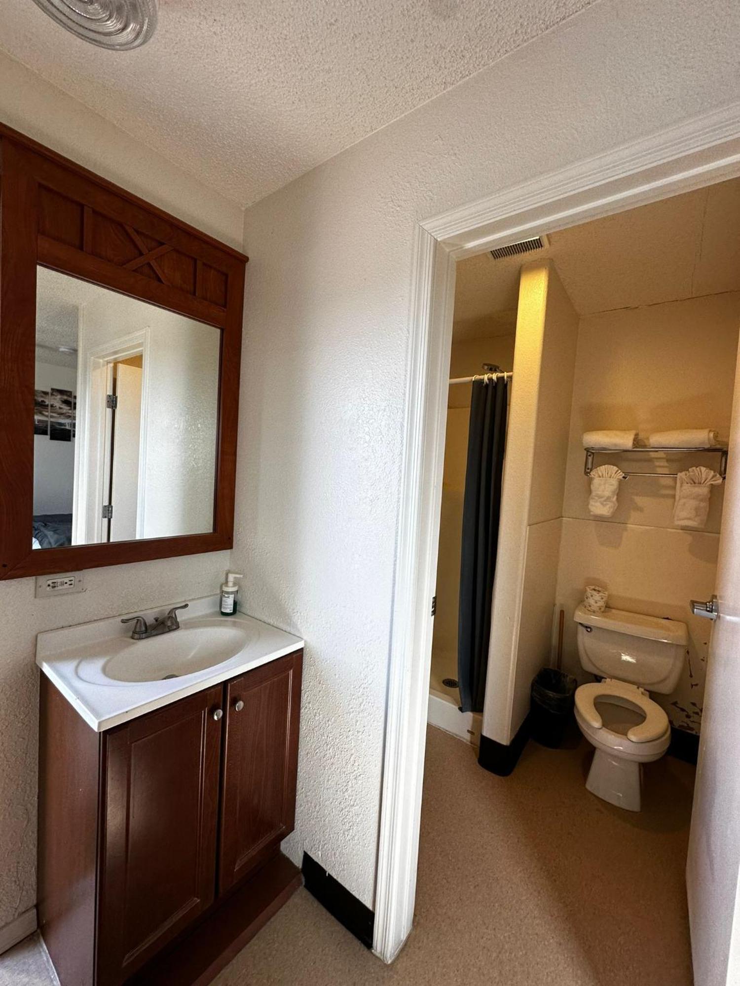 071A Private Studio Near South Rim Sleeps 6- No Kitchen Вал Екстериор снимка