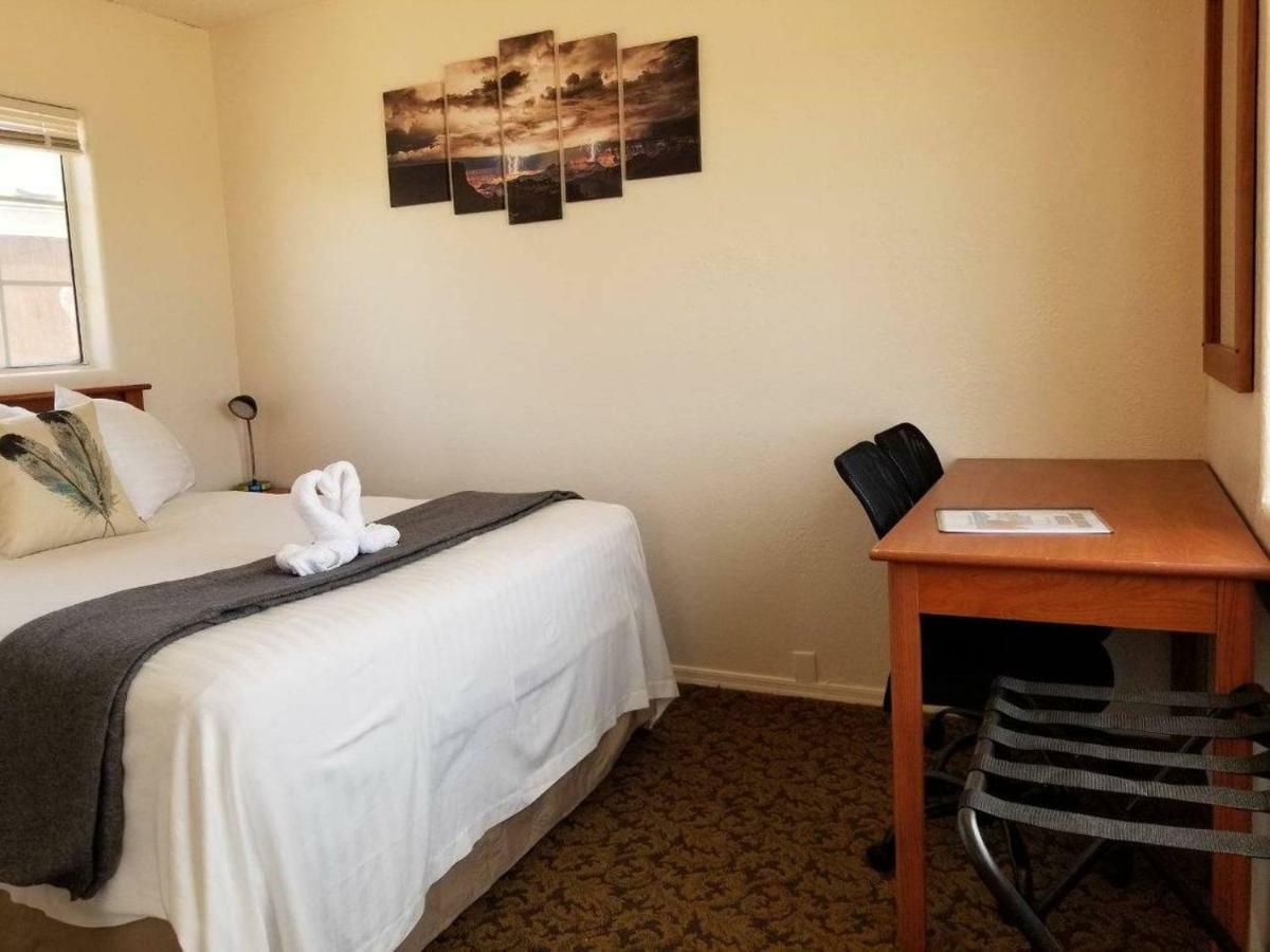 071A Private Studio Near South Rim Sleeps 6- No Kitchen Вал Екстериор снимка